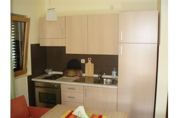 Crna Gora Privát Dobrota, Eksterijer